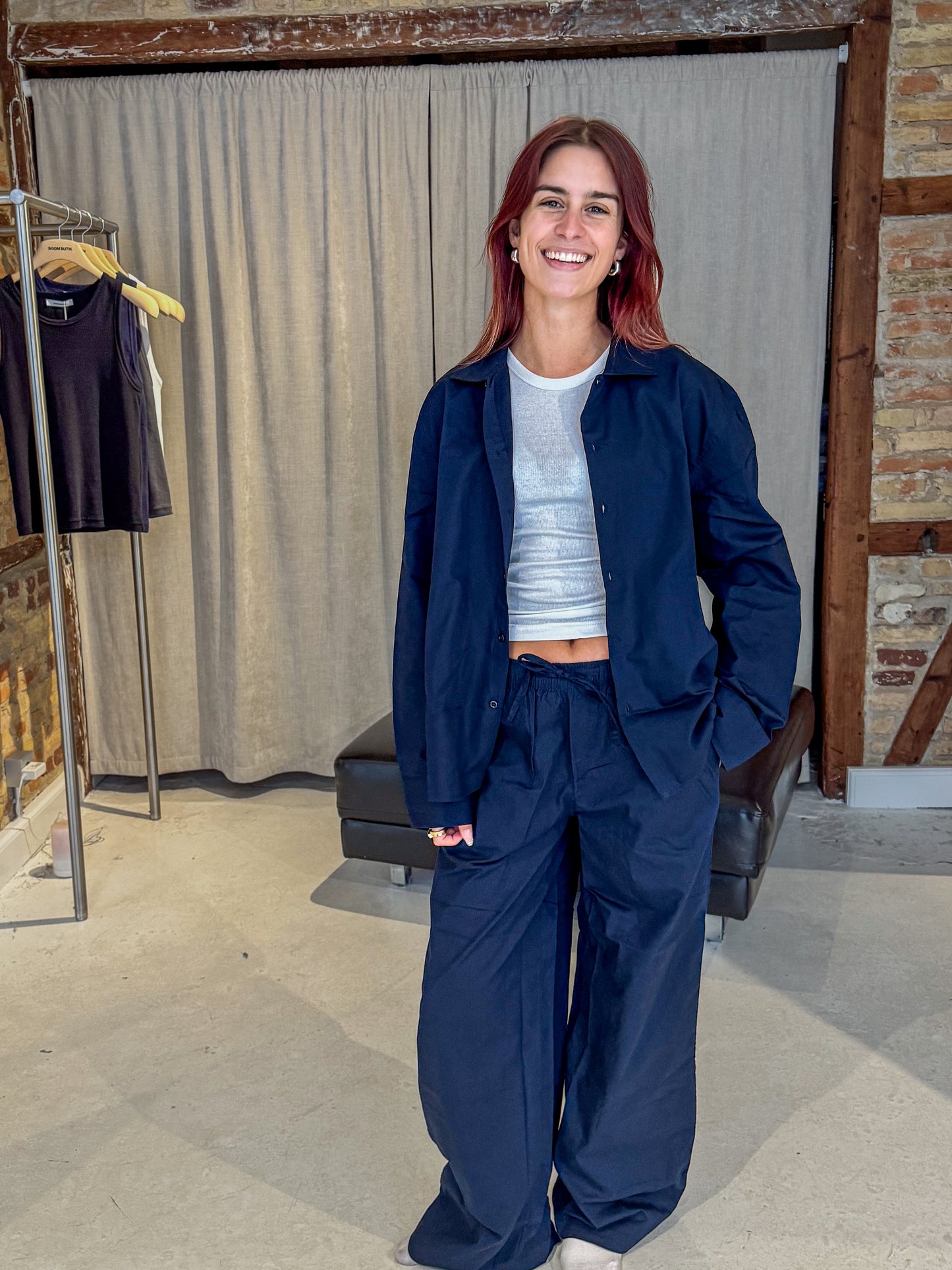 Mathilde is 165 cm tall and wears size M | navy