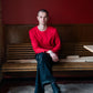Viggo is 195 cm tall and wears size XL. | red